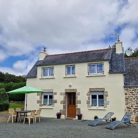 Holiday Home In The Countryside Near The Beach Guerlesquin Extérieur photo